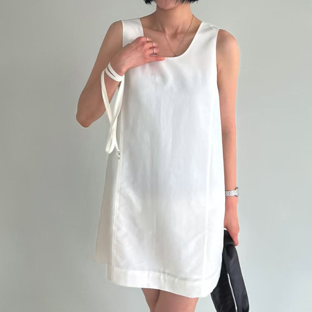 Lamagie Femme // 圓領顯瘦收腰立體剪裁連裝飾帶短裙長版衫連身裙 三色入