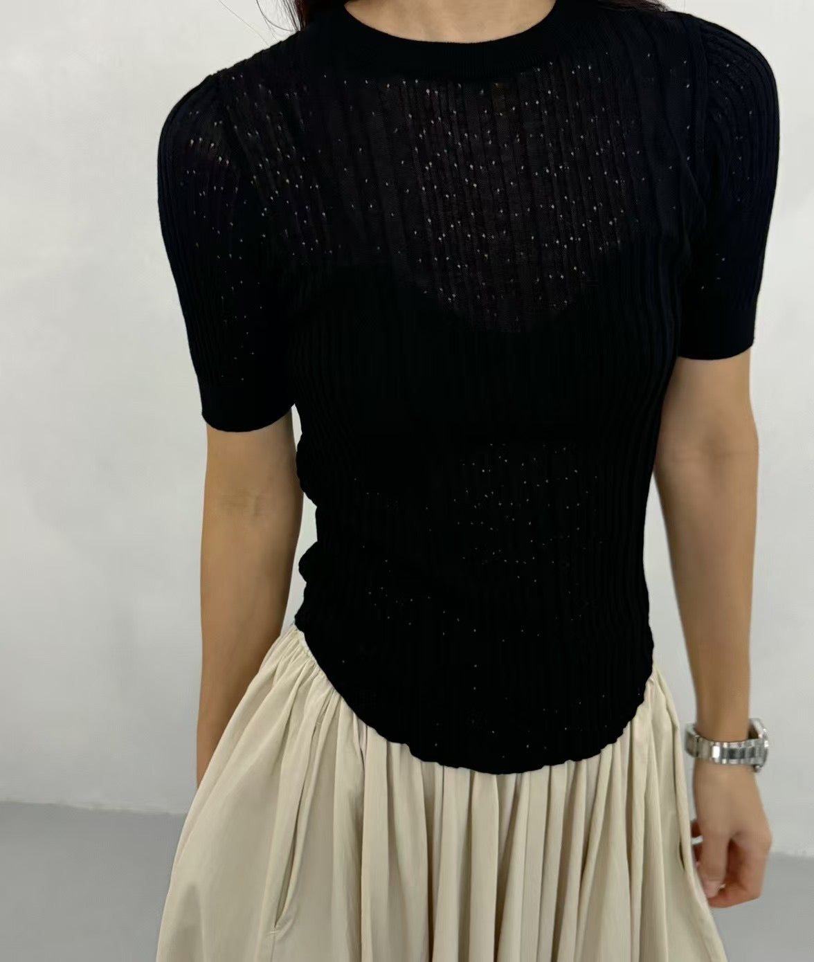 MaisonStaff // 小洞修身薄款短袖針織衫 三色入