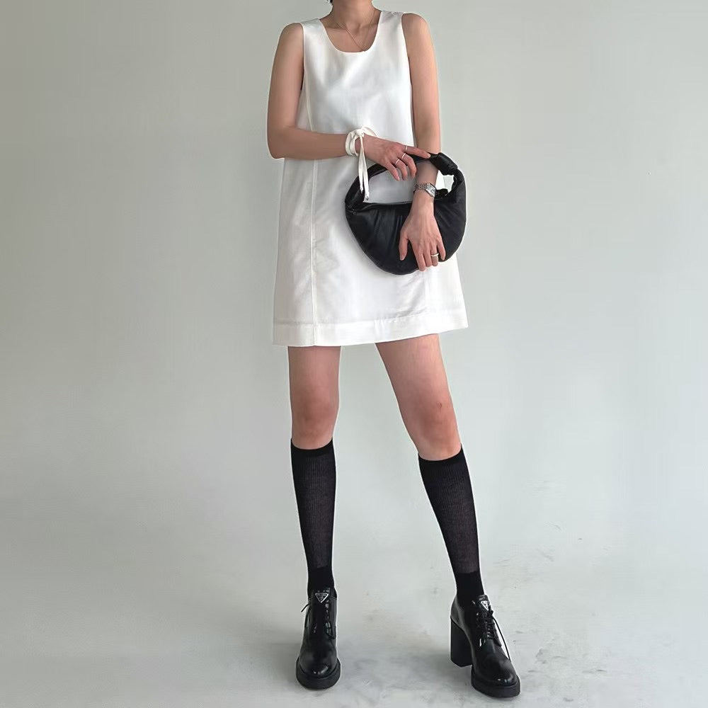 Lamagie Femme // 圓領顯瘦收腰立體剪裁連裝飾帶短裙長版衫連身裙  三色入